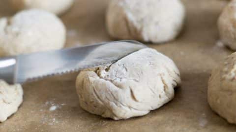 Brötchen aus Thermomix einschneiden