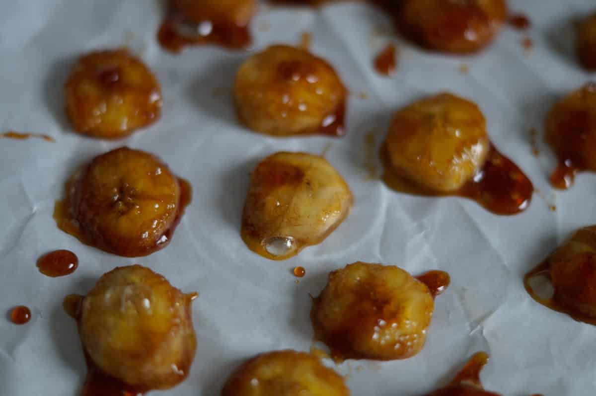 Bananen-Karamell-Schichtdessert aus dem Thermomix® 4 Karamellisierte Bananen trocknen