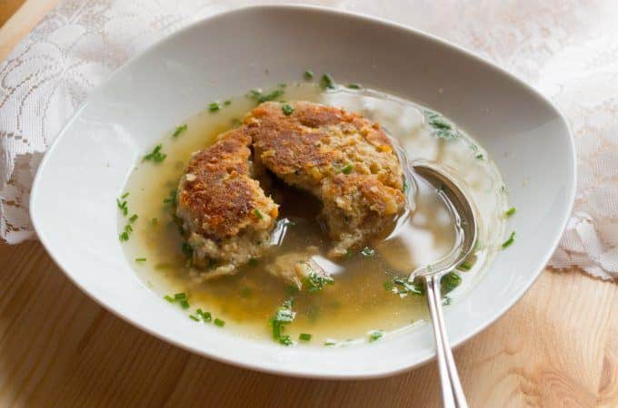 Kaspressknödel aus dem Thermomix in der Suppe