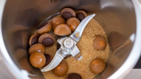 Zucker und Toffifee im Mixtopf