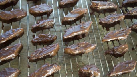 Magenbrot aus dem Thermomix beim Trocknen