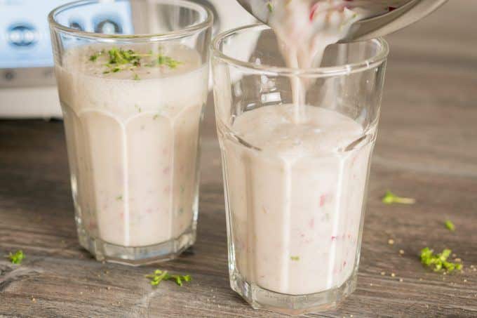 Buttermilch-Radieschen-Abnehm-Shake aus dem Thermomix® 7 Buttermilch Radieschen Shake aus dem Thermomix einschenken