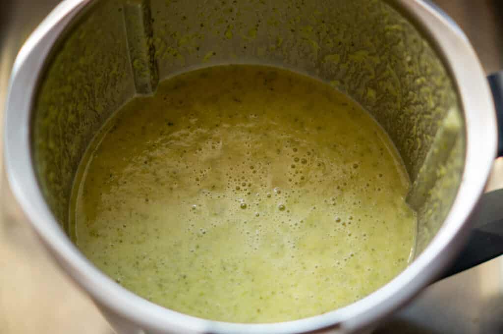 Brokkolisuppe Thermomix® (4 Portionen, 25 Min, cremig) 11 brokkoli suppe puerieren 1