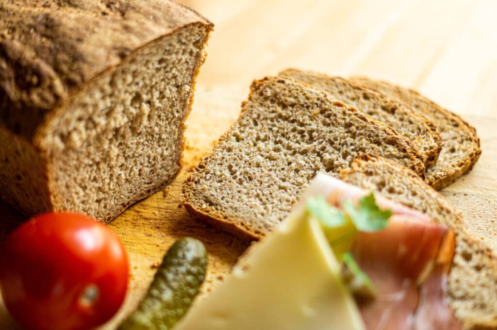 Ab heute wirst du dein Dinkelbrot nur noch selbst backen