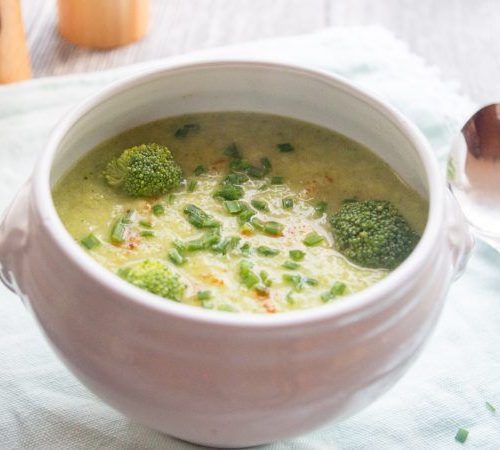Kohlrabi Brokkoli Suppe mit Avocado aus dem Thermomix