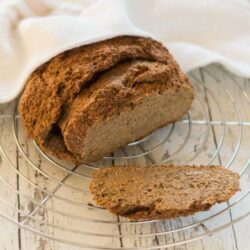 Leinsamen-Quark-Brot aus dem Thermomix