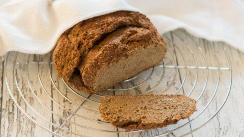 Leinsamen-Quark-Brot aus dem Thermomix