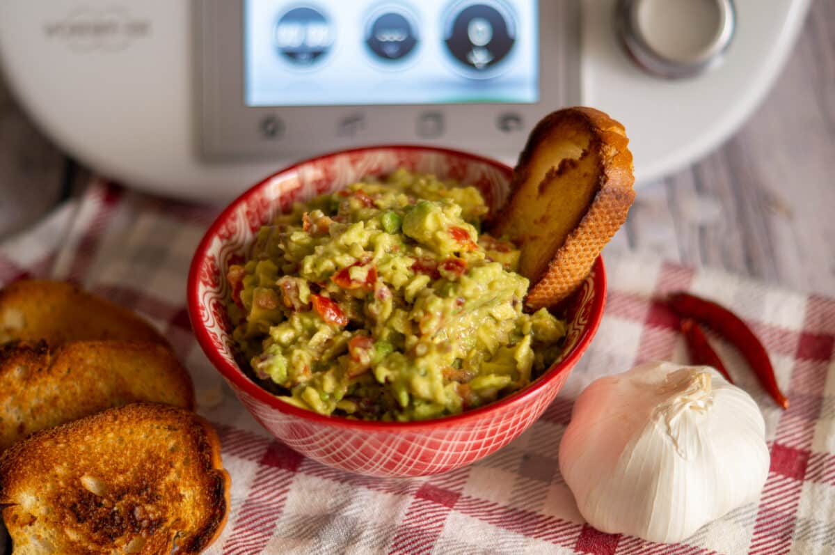 Tomaten im Thermomix® · Saison plus 123 Rezepte 102 Guacamole aus dem Thermomix®
