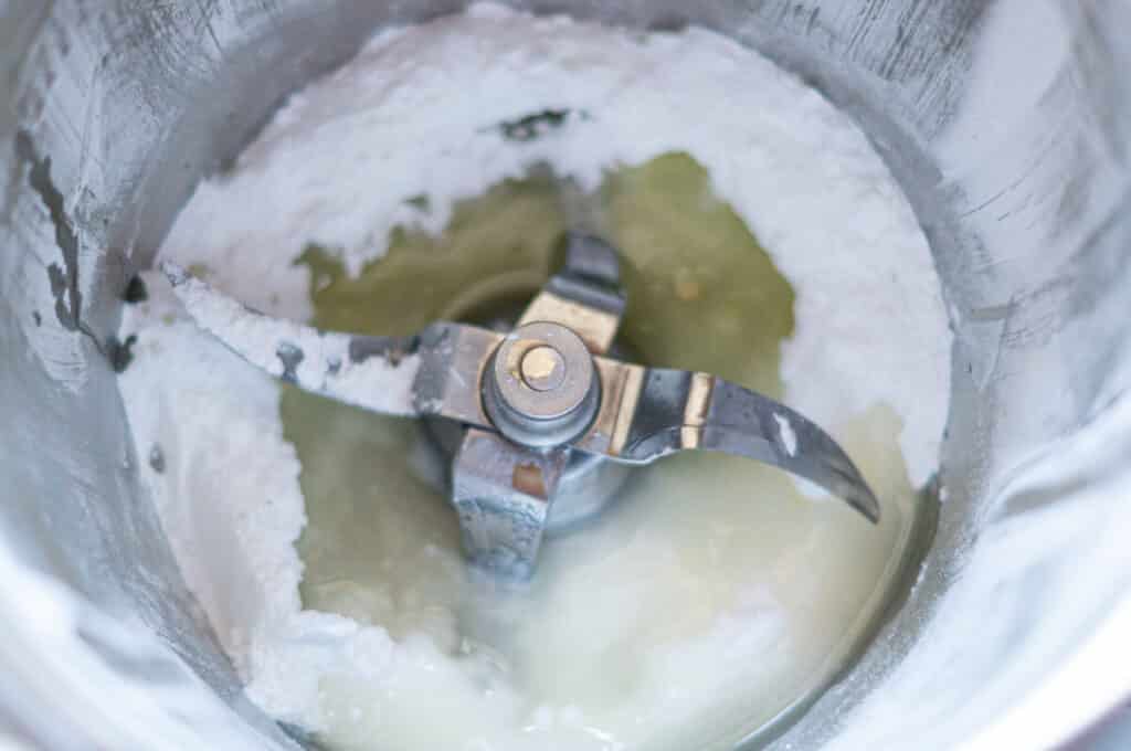 Zitronenkuchen aus dem Thermomix® 16 zuckerguss im thermomix