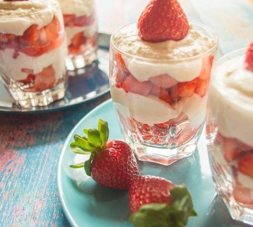 Süßes Erdbeer-Frischkäse-Dessert aus dem Thermomix® mit Frischkäse