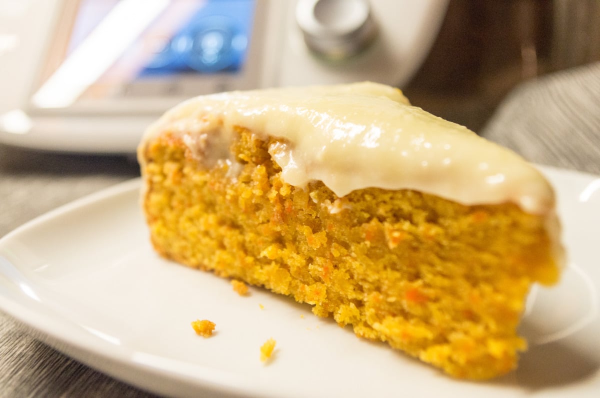 Möhren im Thermomix® · Saison plus 61 Rezepte 10 Karottenkuchen aus dem Thermomix® mit Icing