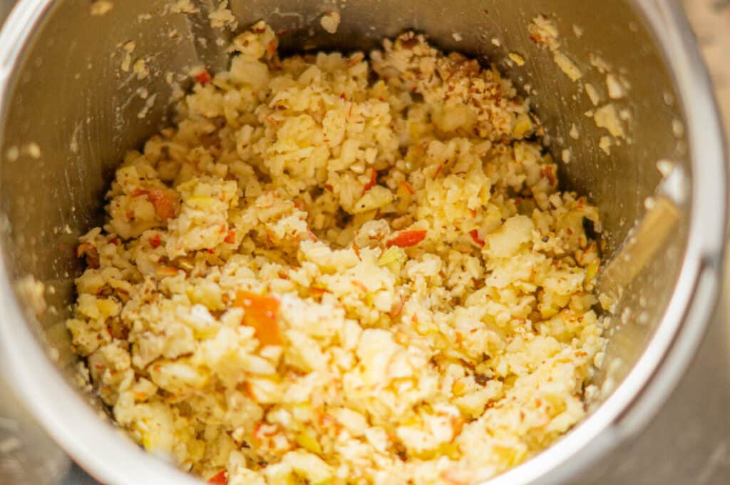 Apfelkuchen vom Blech Thermomix®: 800 g Äpfel, einfach, 13 aepfel im mixtopf zerkleinern