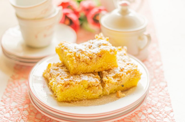 Schneller Apfelkuchen vom Blech mit dem Thermomix® (mit Video)