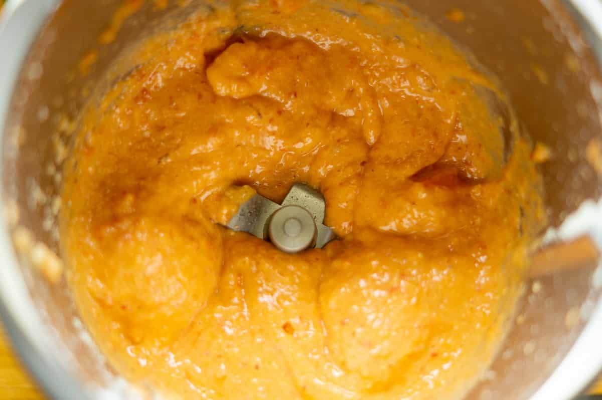 Aprikosen-Bananen-Mandel-Smoothie aus dem Thermomix® 3 Aprikosen, Banane und Apfel püriert
