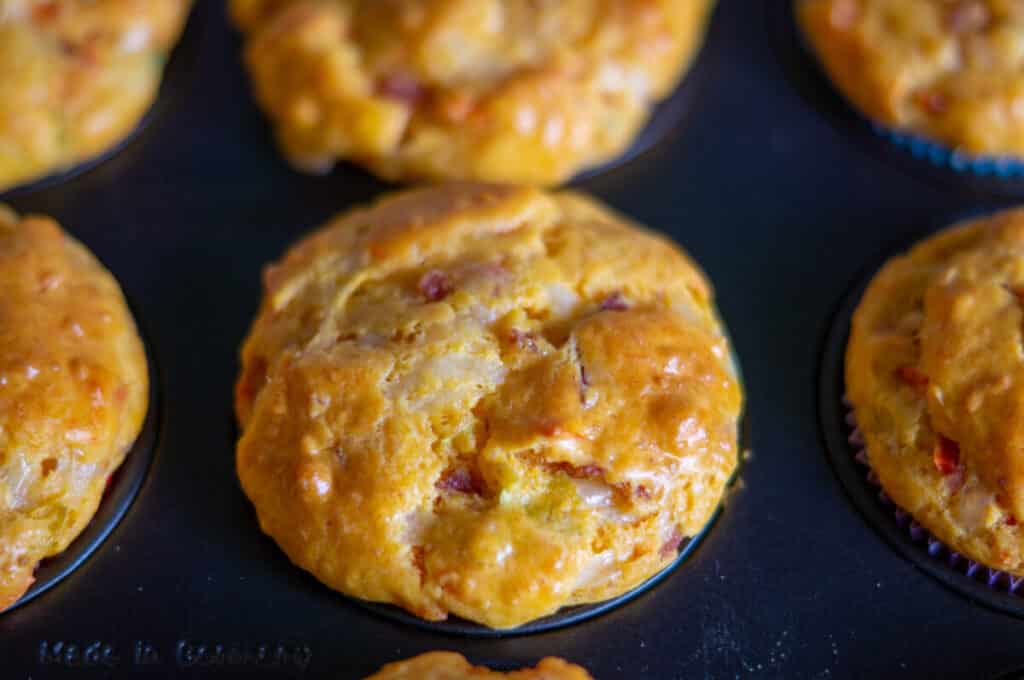 Pizzamuffins Thermomix®: 12 Stück, 35 Min, Joghurt-Teig 11 pizza muffins backen
