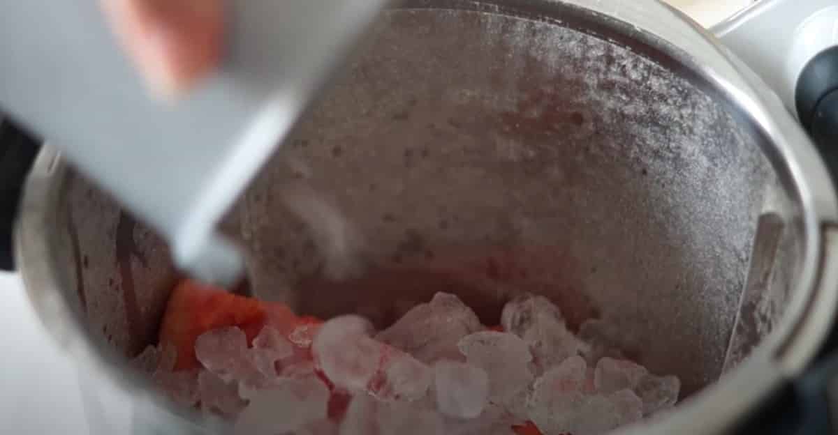 Kirsch-Melonen-Slush aus dem Thermomix® 5 melone eiswuerfel