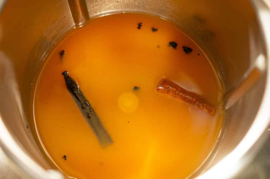 Aprikosenlikör aus dem Thermomix® 5 aprikosennektar gewuerze thermomix