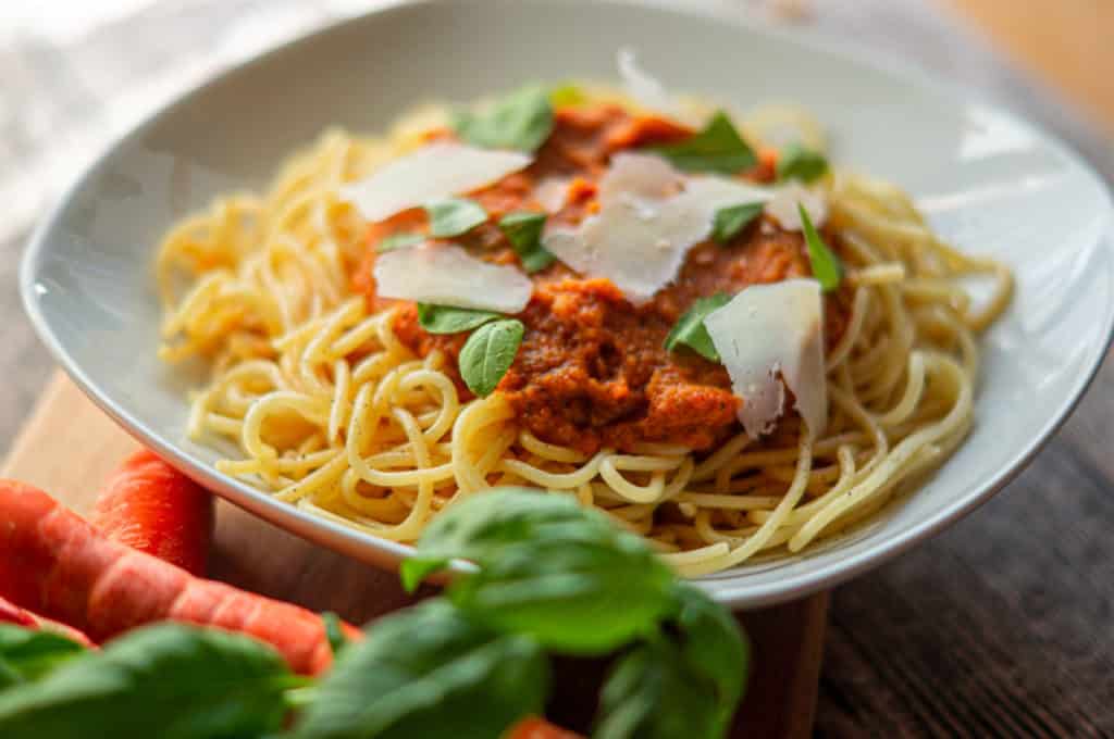 Karotten-Tomaten-Spaghetti Thermomix®: 4 Portionen, 40 Min 1 Karotten-Tomaten Spaghetti aus dem Thermomix®