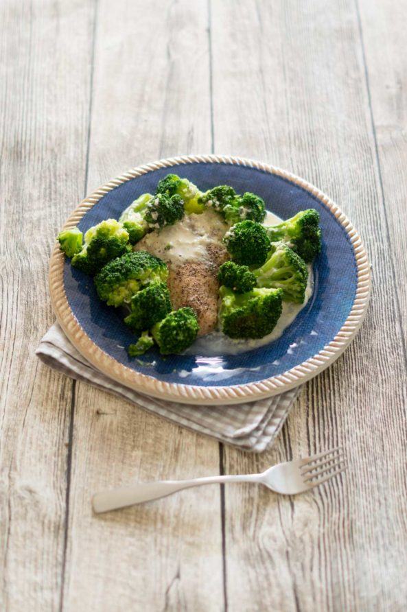 Varoma Lachsfilet mit Brokkoli und Senfsauce aus dem Thermomix®