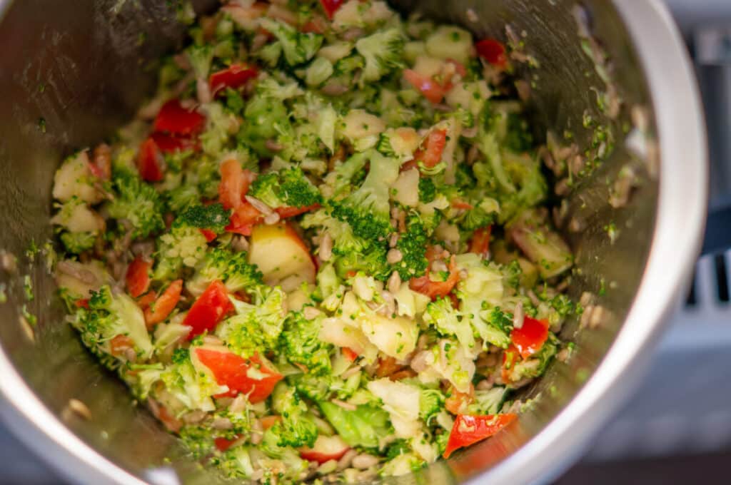 5x Brokkoli-Salat aus dem Thermomix® 5 brokkoli salat im mixtopf