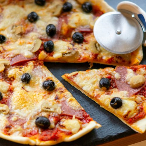 Pfannen-Pizza aus Pizzateig ohne Hefe aus dem dem Thermomix®