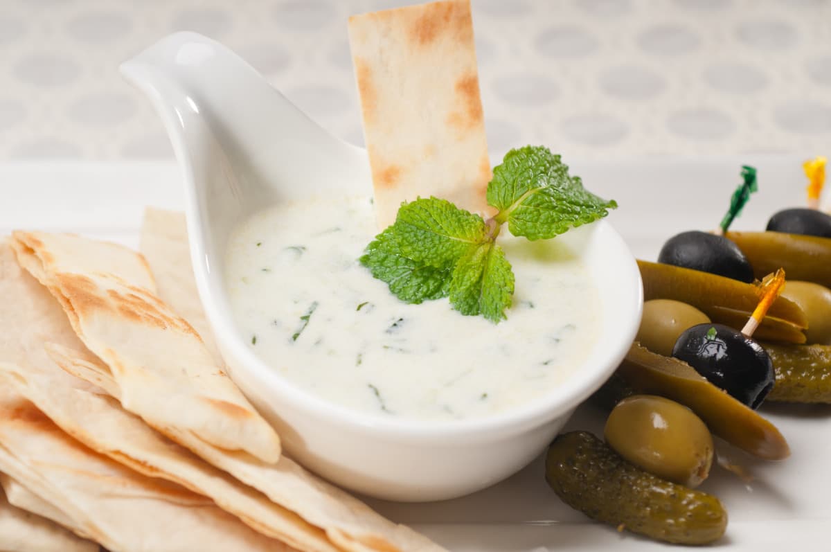 Gemüse-Kartoffelpuffer mit Kräuterdip aus dem Thermomix® 4 Frischkäse-Kräuter-Dip aus dem Thermomix®