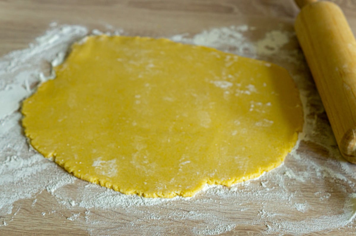 Johannisbeerkuchen Thermomix®: Baiser als Pflicht 11 teig ausrollen