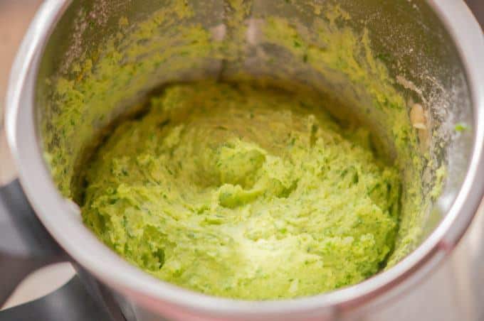 Bärlauch-Schupfnudeln aus dem Thermomix® 5 baerlauch schupfnudeln teig im