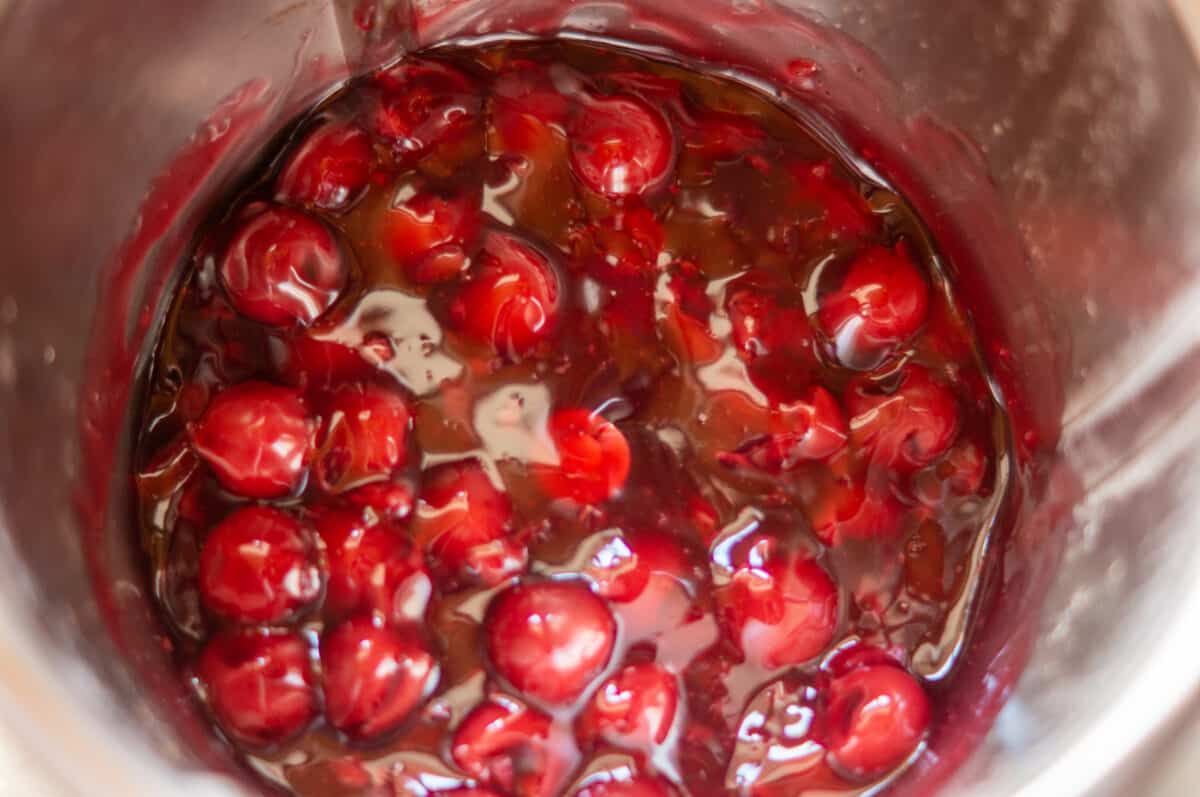 Kirschen im Thermomix® · Saison plus 21 Rezepte 5 Heiße Kirschen aus dem Thermomix®