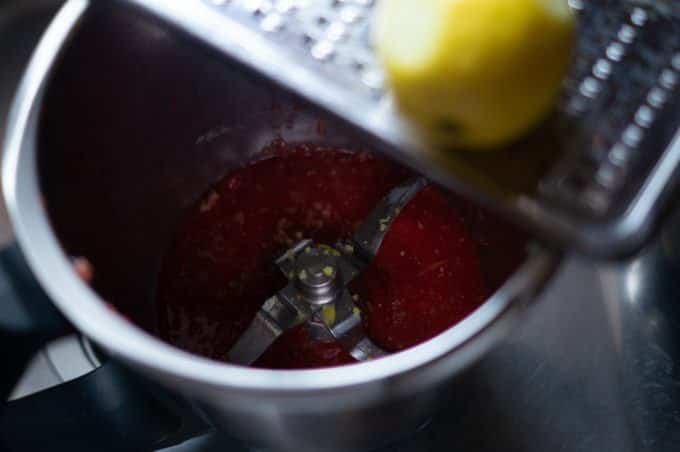 Muttertagstorte aus dem Thermomix® 17 erdbeeren im thermomix zerkleinern