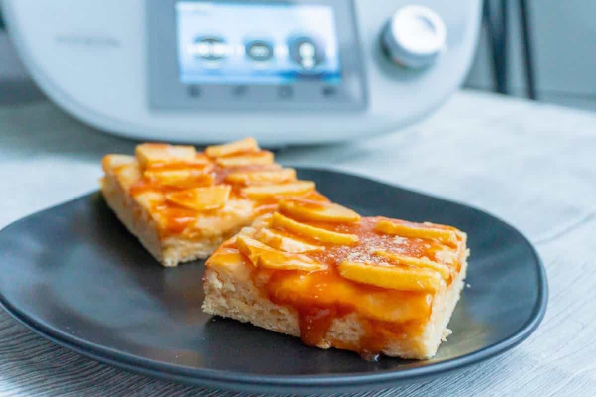 Apfel-Karamell-Blechkuchen aus dem Thermomix®