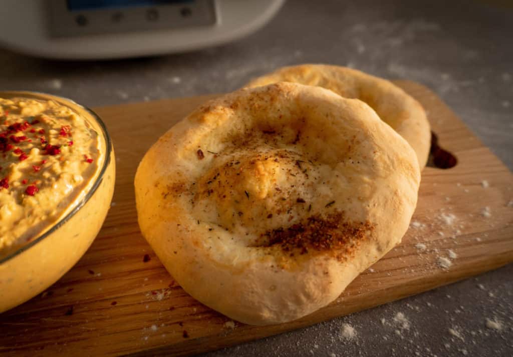Pide Gewürz-Fladenbrote aus dem Thermomix® 1 Pide Gewürz-Fladenbrote aus dem Thermomix®
