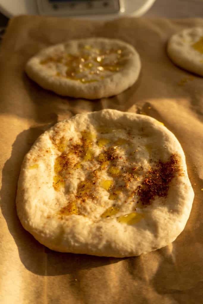 Pide Gewürz-Fladenbrote aus dem Thermomix® 14 fladenbrot mit oel