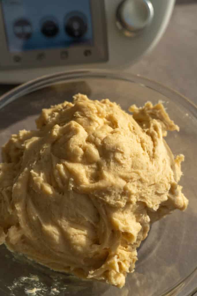 Apfel-Karamell-Blechkuchen aus dem Thermomix® 5 suersser hefeteig thermomix gehen 3