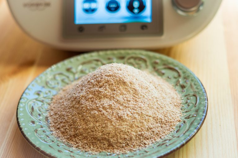 Grobes Vollkornmehl aus dem Thermomix® Grundrezept