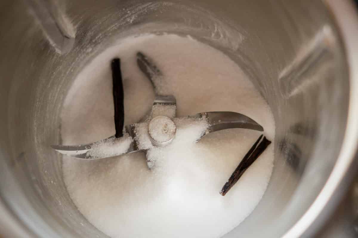 Erdbeerquark Thermomix: 100g mixen, 400g unterheben 3 Zucker und Vanilleschoten im Mixtopf