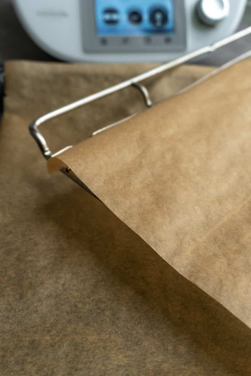 Heidelbeer-Käsekuchen aus dem Thermomix® 4 Backblech mit Backpapier
