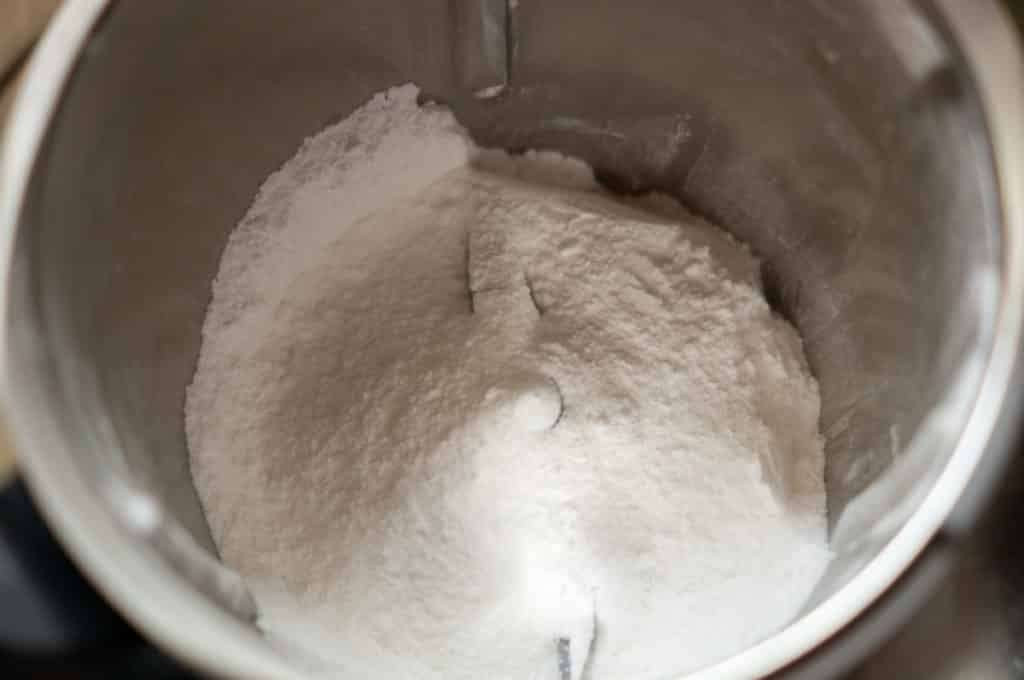Zitronenkuchen vom Blech Thermomix®: 20 Stücke, 6 Eier, 8 puderzucker thermomix