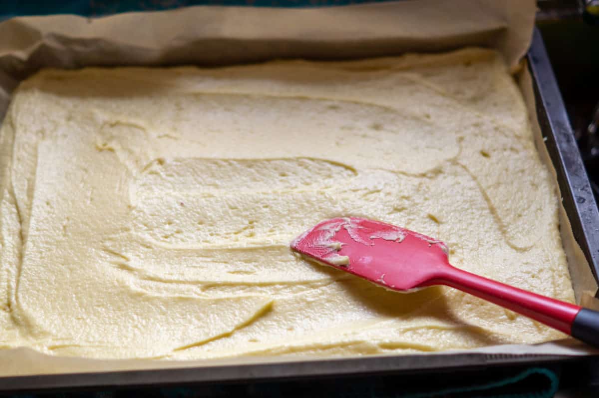 Birnen-Mandel-Kuchen mit Rum-Streuseln aus dem Thermomix® 5 teig auf blech