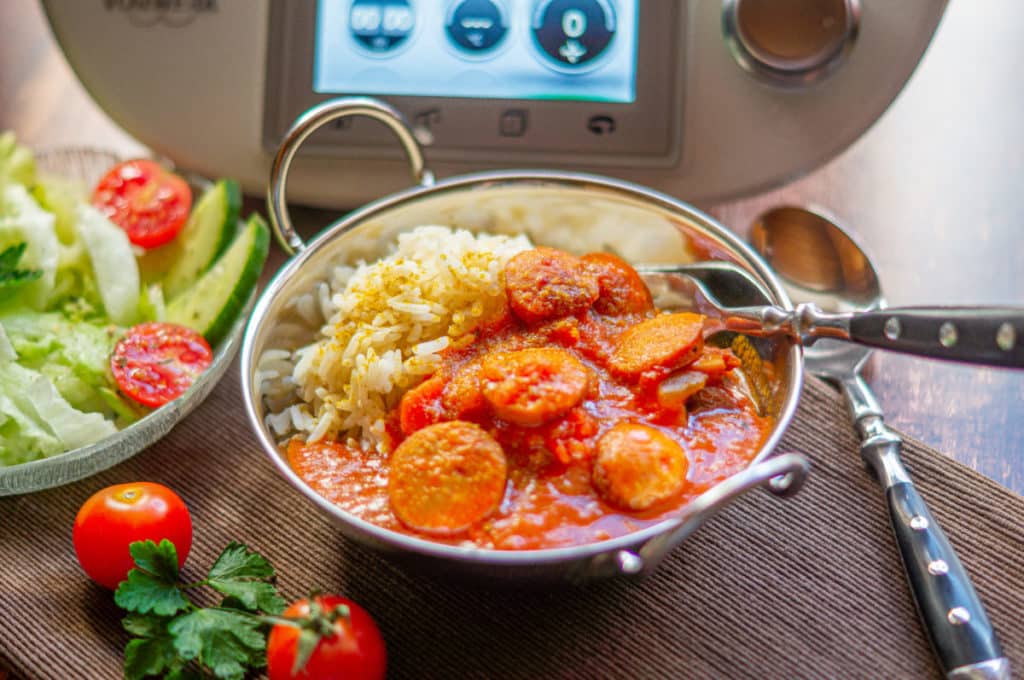 Currywurst Topf Thermomix®: Soße ohne bittere Note 1 Currywurst Topf aus dem Thermomix®