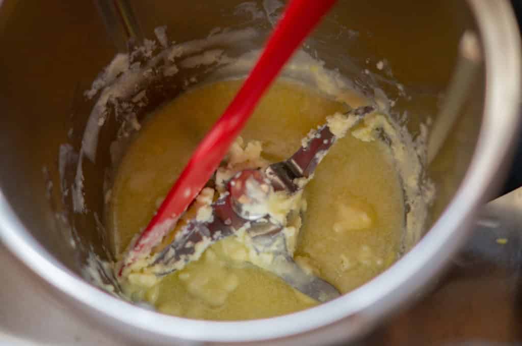 Fußbalsam selbst gemacht mit dem Thermomix® 6 fussalsam mischen