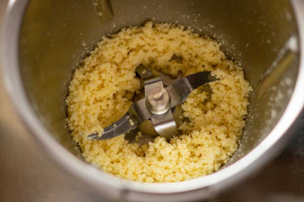 Rigatoni al forno aus dem Thermomix® 4 kaese im thermomix zerkleinern