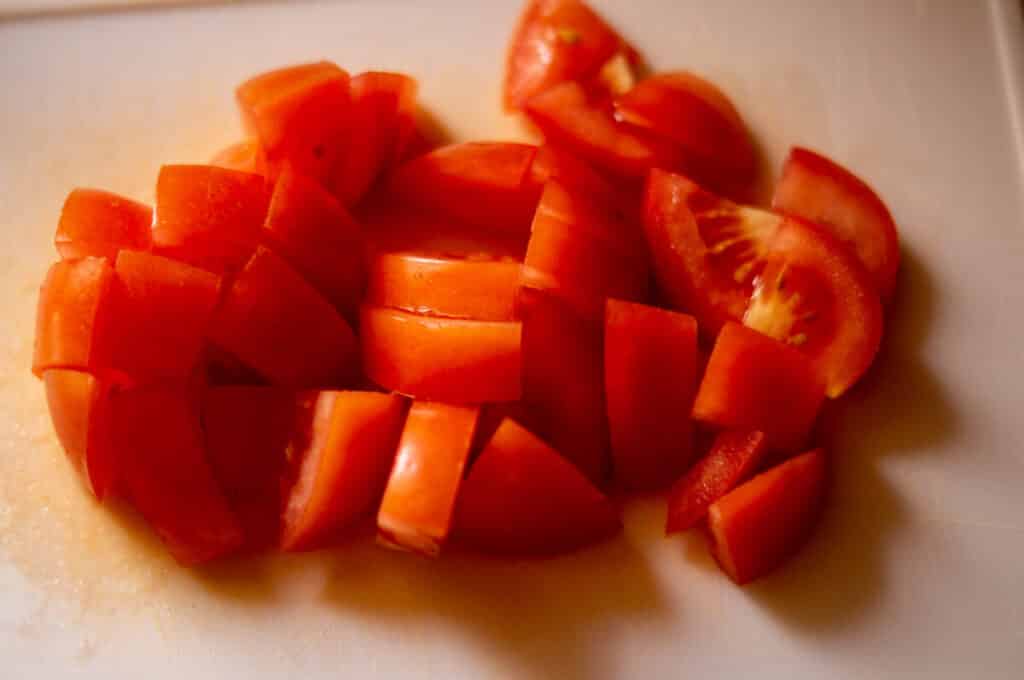 Tomaten-Oliven Kartoffelsalat aus dem Thermomix® 10 tomaten schneiden