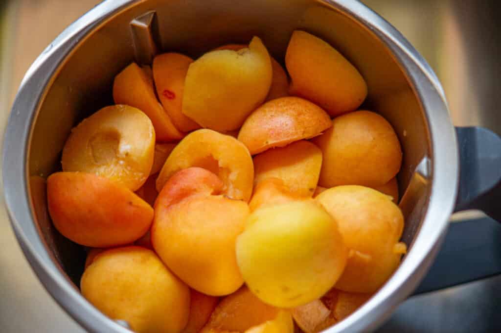 Aprikosenkonfitüre Thermomix®: 10 Gläser, 1,6 kg Aprikosen, 6 Aprikosen im mixtopf thermomix