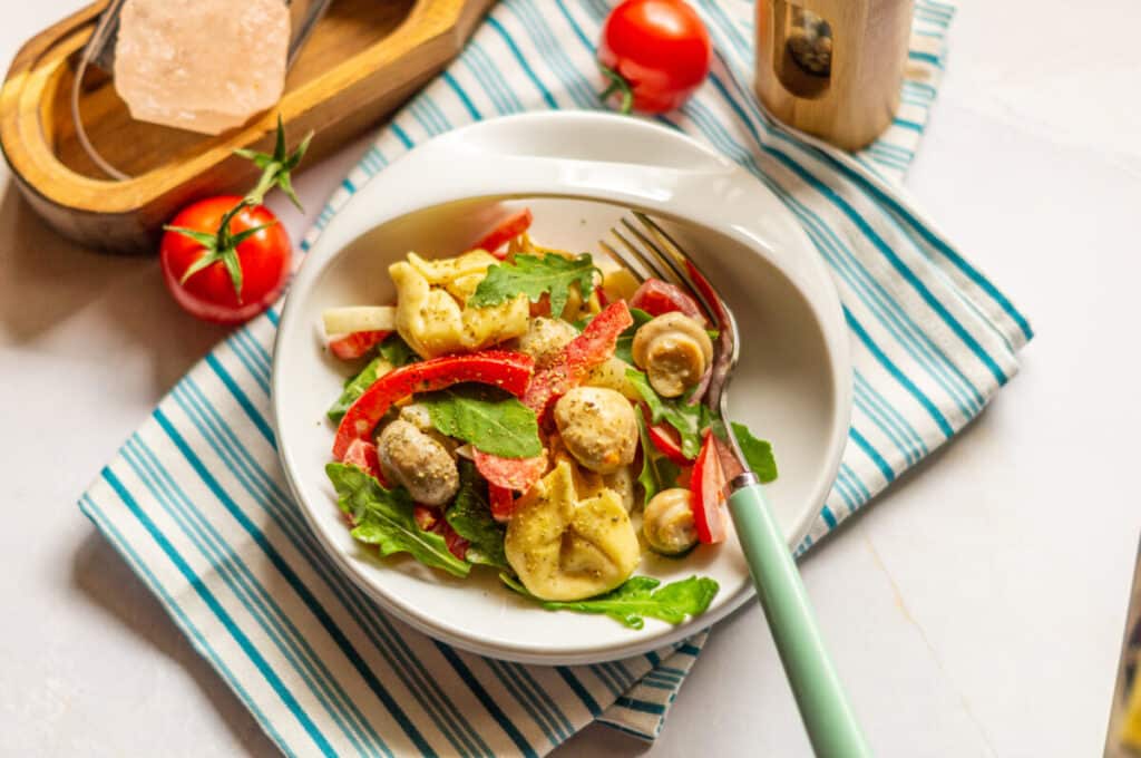 Tortellini-Salat Thermomix: dampfgegart statt matschig 17 Tortellini Salat aus dem Thermomix von oben