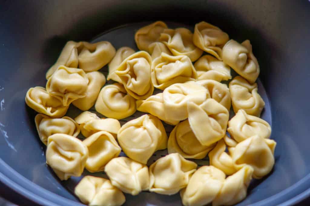 Tortellini-Salat Thermomix: dampfgegart statt matschig 12 tortelini in varoma einwiegen