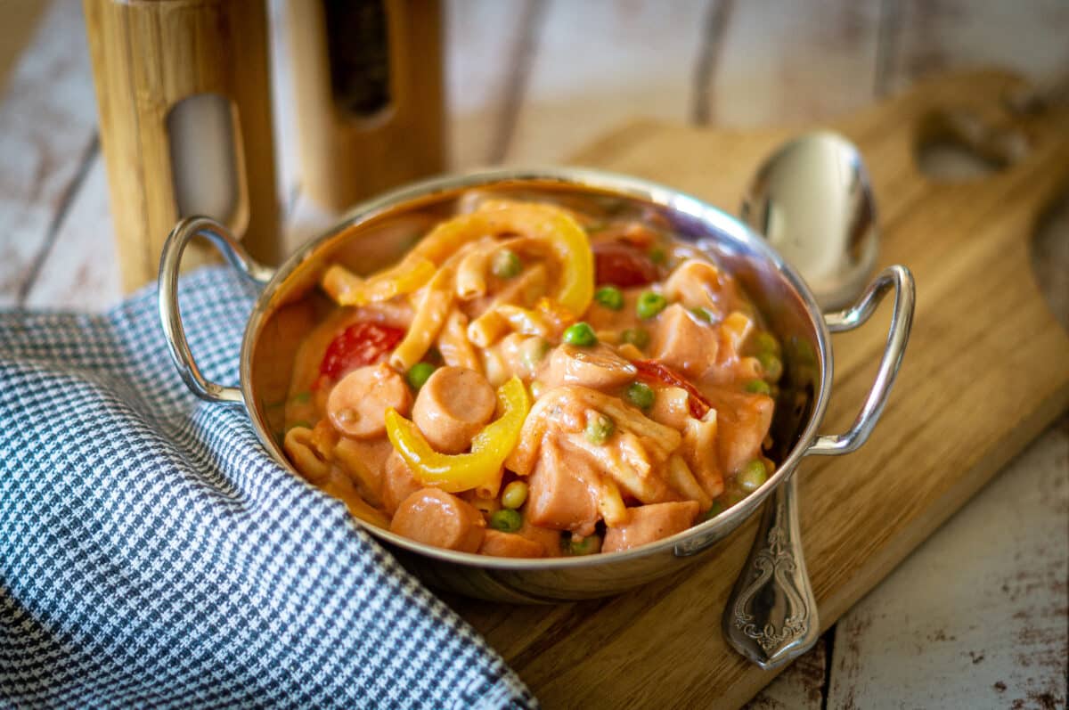 Schnelles Würstchengulasch aus dem Thermomix® Schnelles Würstchengulasch aus dem Thermomix®