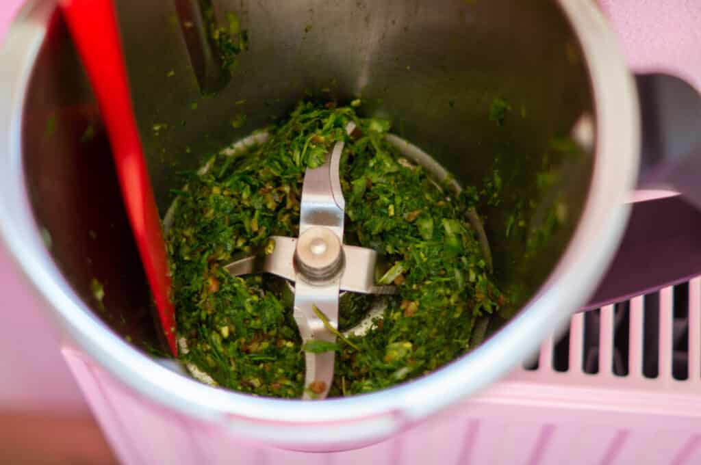 Tomaten-Dattel-Chutney Thermomix®: süß ohne viel Zucker 8 zutaten cutney zerkleinern und anduensten