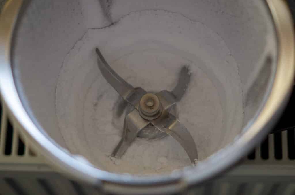 Marzipan Thermomix®: 5 Zutaten, 10 Min, 4 Varianten 31 erythrit im mixtopf gemahlen