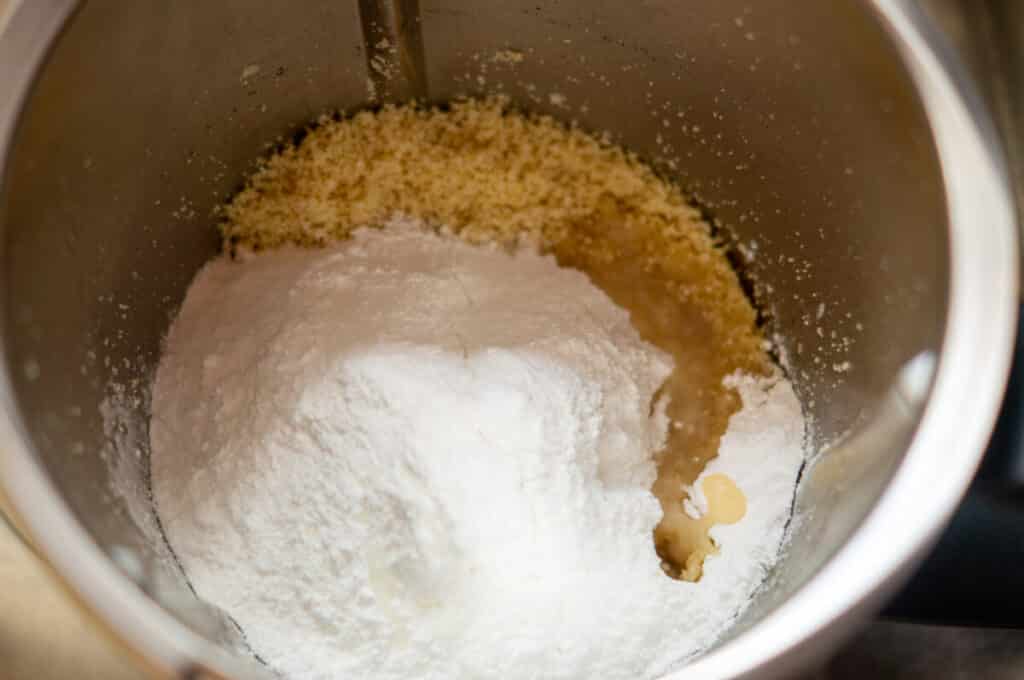 Marzipan Thermomix®: 5 Zutaten, 10 Min, 4 Varianten 10 zutaten marzipan im mixtopf thermomix